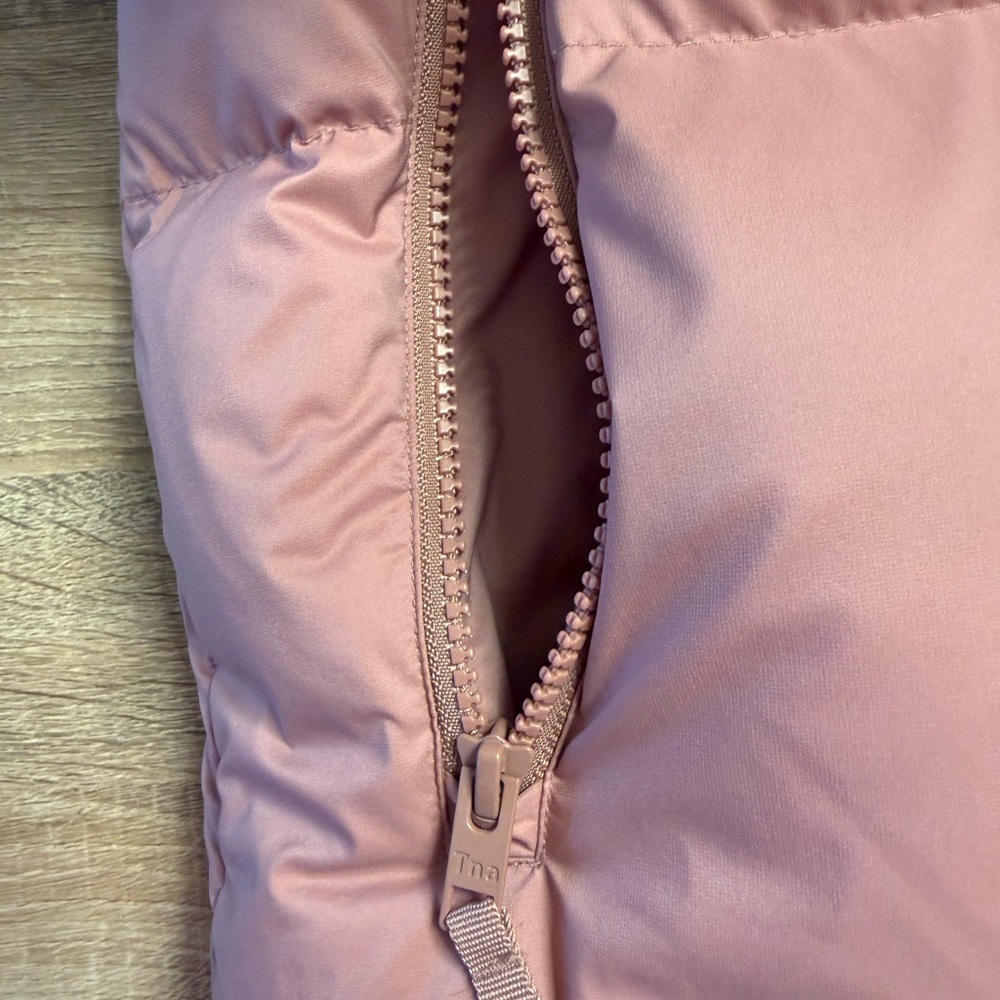 TNA dusty pink Puffer Jacket - Picture 15 of 15